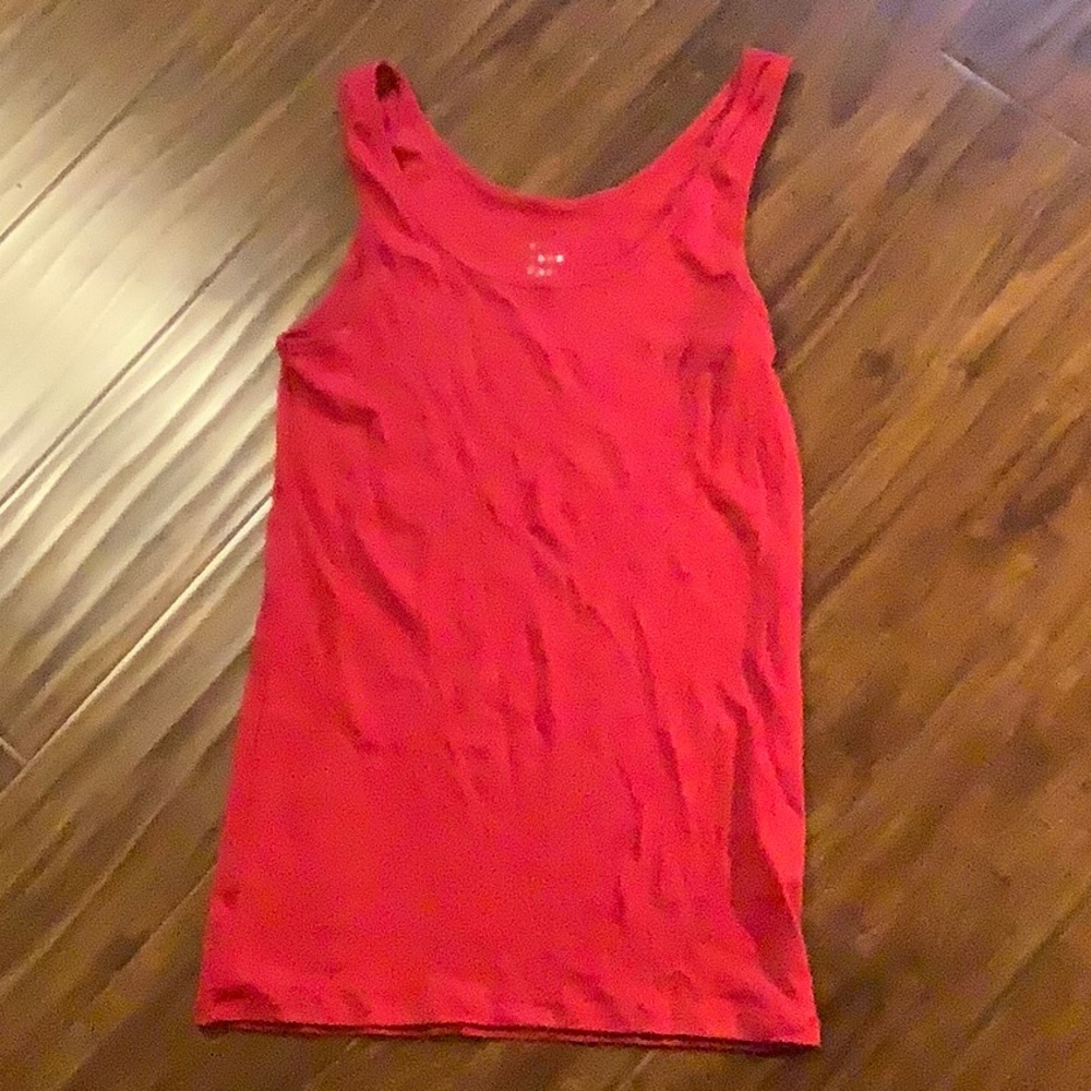 Red layering tank top Large